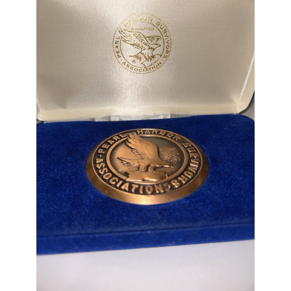Vintage Pearl Harbor Survivors Assn Medal in Case~Vintage WWII Vet/Veterans - Picture 2 of 3